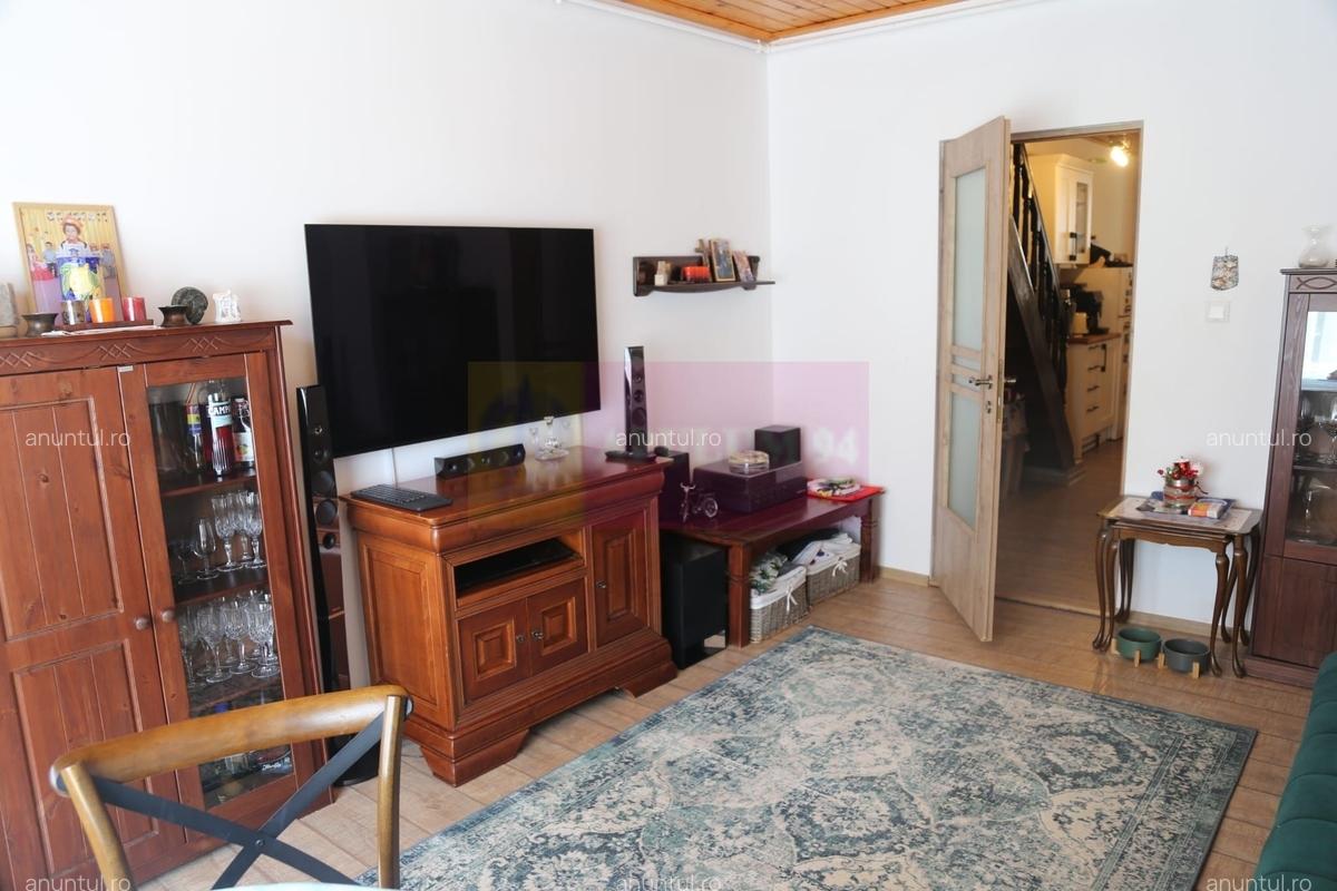 Apartament cu 4 camere de vanzare in Busteni - 5