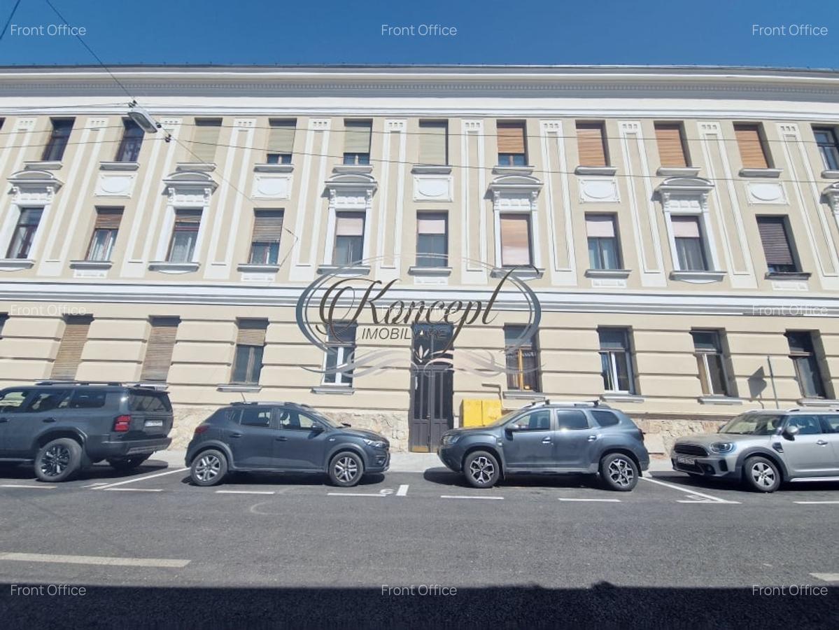 Apartament spatios, renovat, in centrul istoric - 15