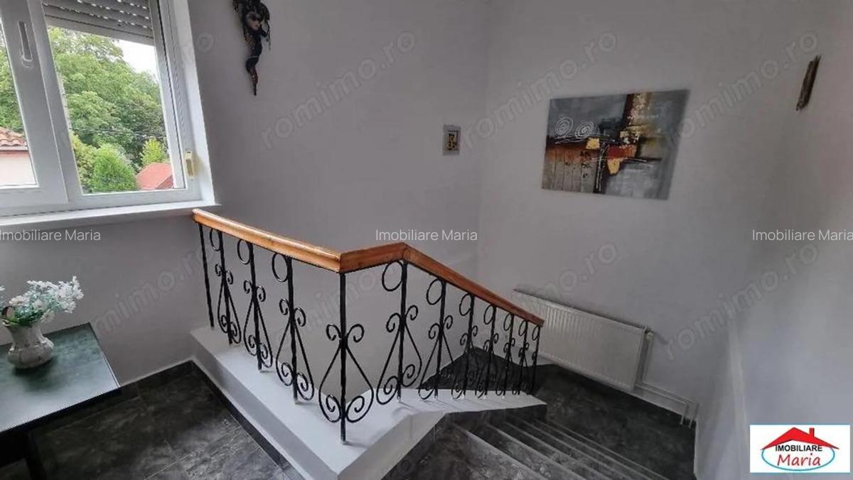 Casa solida situata semicentral cu acces auto, 159000 Euro - 8