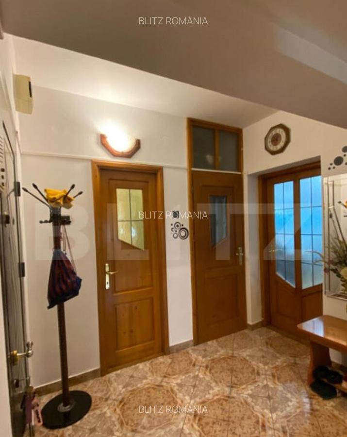 Apartament cu 3 camere, decomandat in Codlea - 9