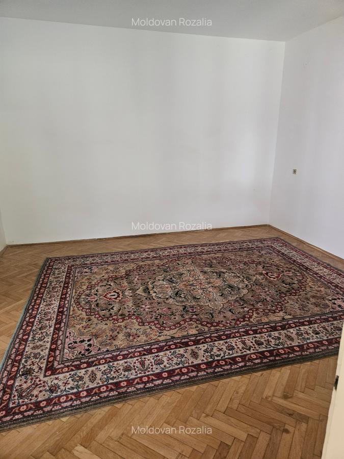 De vanzare semicentral,casa singur in curte,cu 2 camere,teren 330mp,pe un nivel. - 7