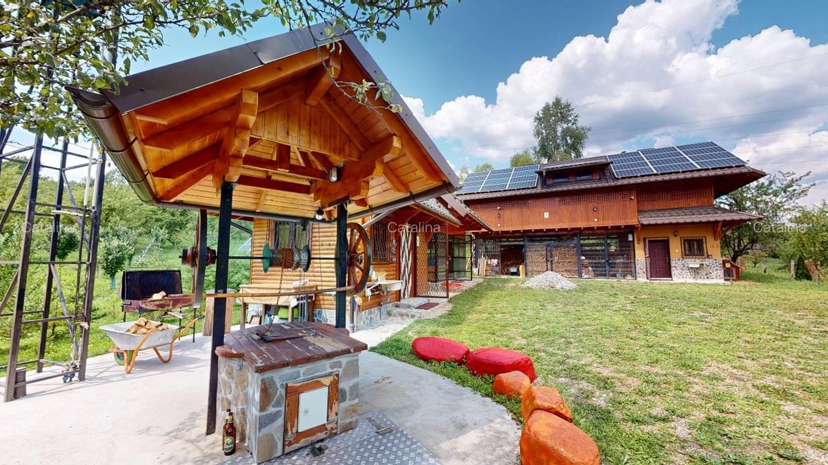 Proprietate unică în Piatra Doamnei – Corbi, Argeș - 11