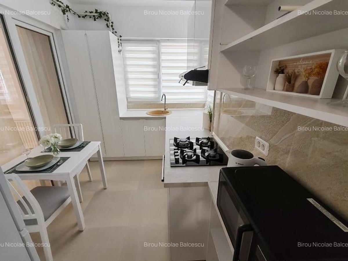 Apartament 2 Camere Lux in Bloc Nou cu CTP in Central Adress Zona Parc Carol - 4