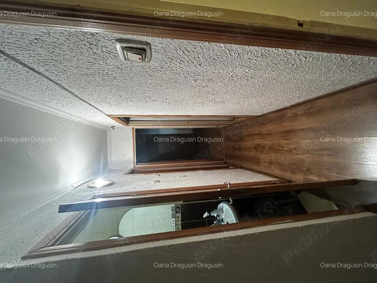 Apartament de vanzare 3 camere zona centrala - 10