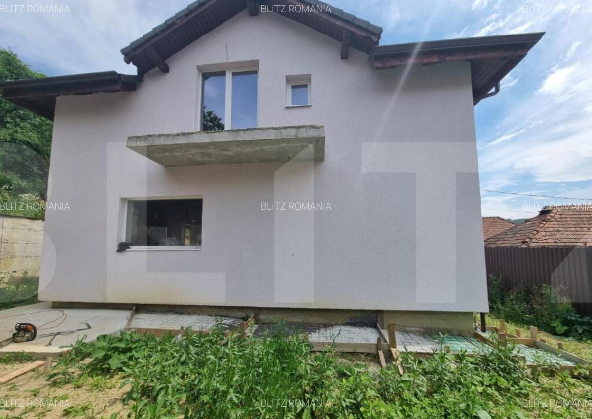 Casa individuala 151mp, 5 camere, curent trifazic teren 580m - 2