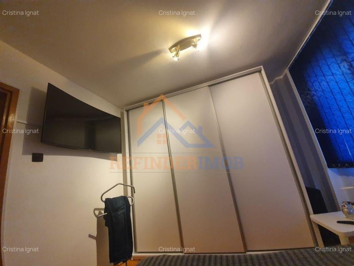 Apartament cu 3 camere de vanzare, zona Trapezului - 5
