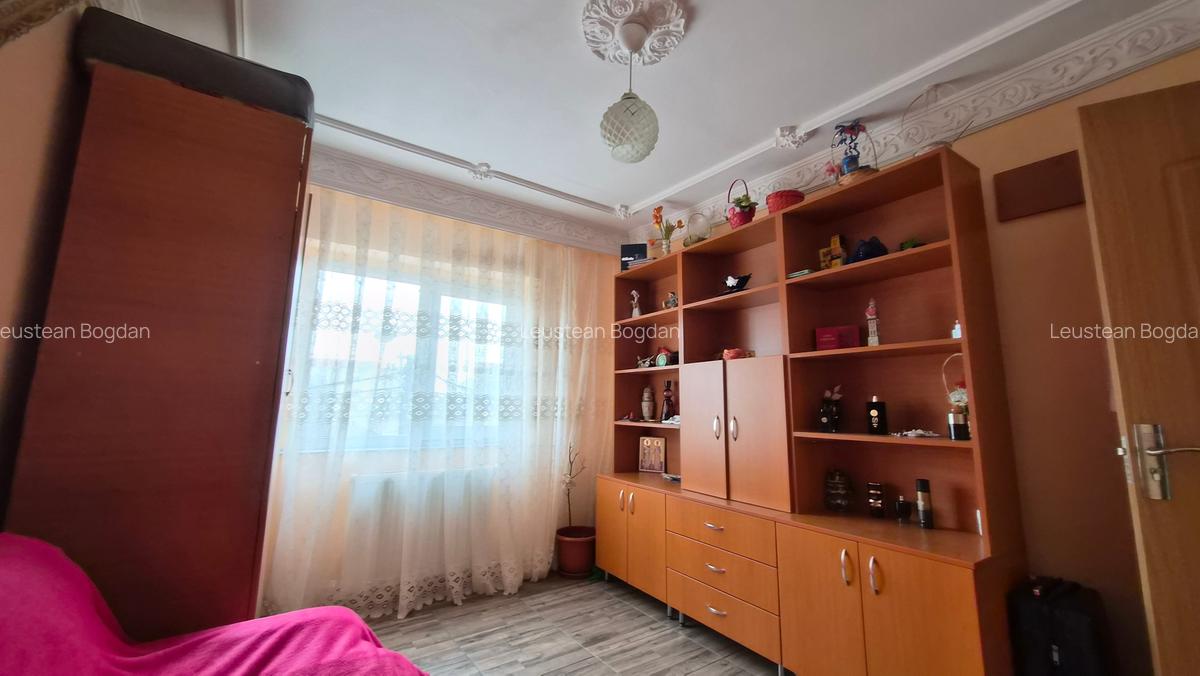 Km 5 - ap 3 cam , et 2/4 , partial mobilat (centrala gaze ) - 20