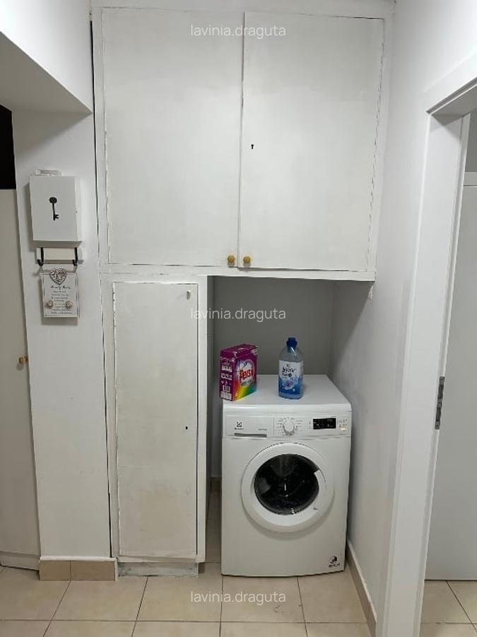 Închiriez apartament 3 camere, zona Medicina - 3