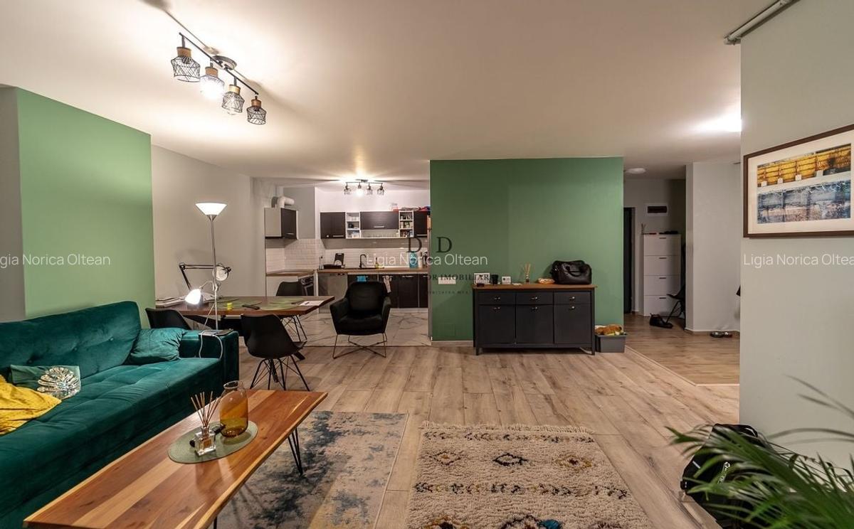 Apartament cu 3 camere semidecomandat, mobilat în Central - 3
