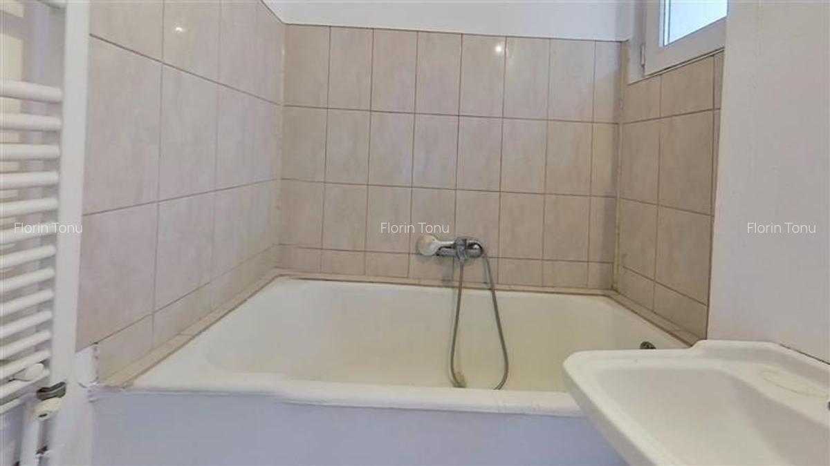 Apartament cu 3 camere semidecomandat în Vlahuță - 14