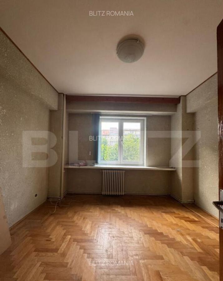 Apartament 3 camere, 102 mp, etaj 1, decomandat, Obcini - 3