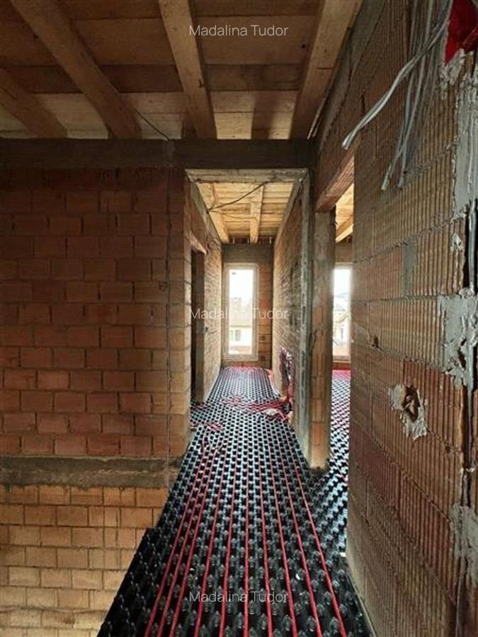 Casa tip duplex predare Iulie, 4 camere, 120mp urili, 400mp teren, Sanpetru-Harm - 11 Casa tip duplex predare Iulie, 4 camere, 120mp urili, 400mp teren, Sanpetru-Harm - 11