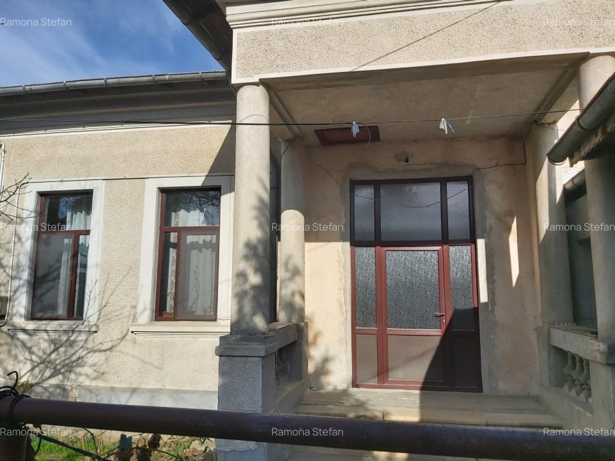 Casă individuală cu 2 camere în Central - 2
