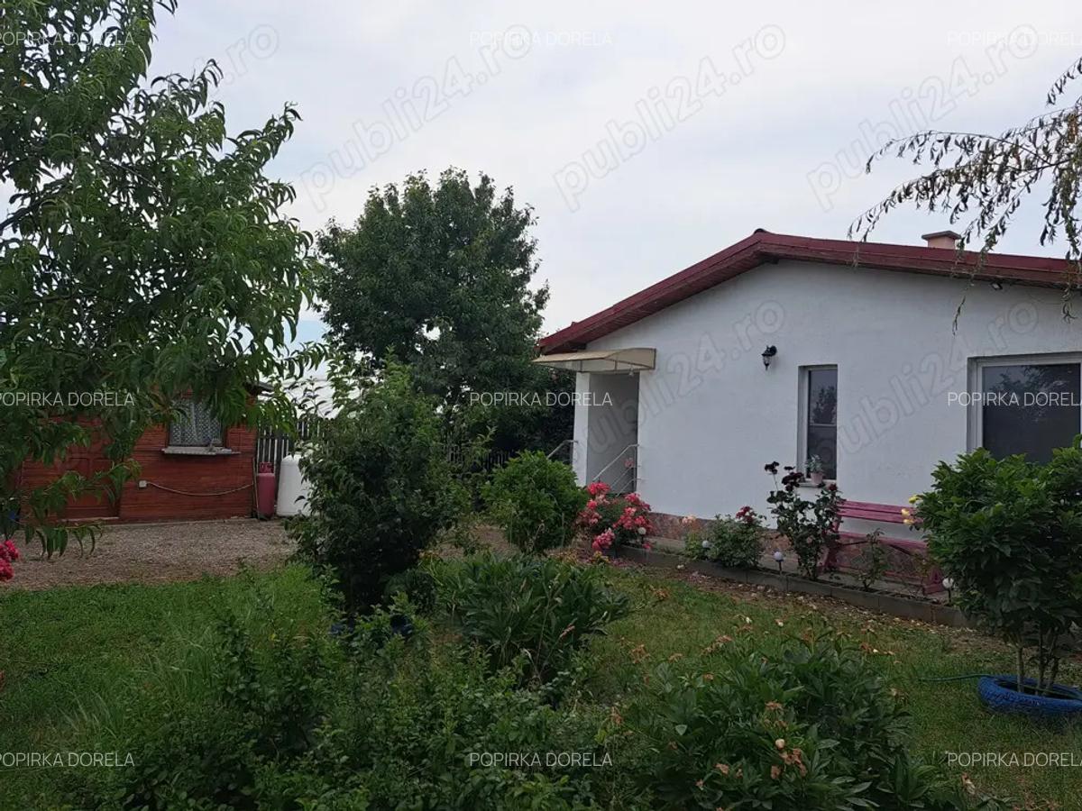 Casa mica si cocheta cu teren 864mp - 10