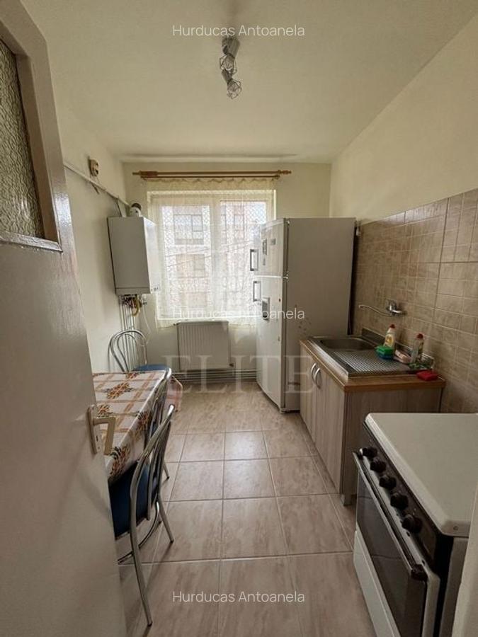 Apartament cu 3 camere semidecomandat, mobilat în Central - 7