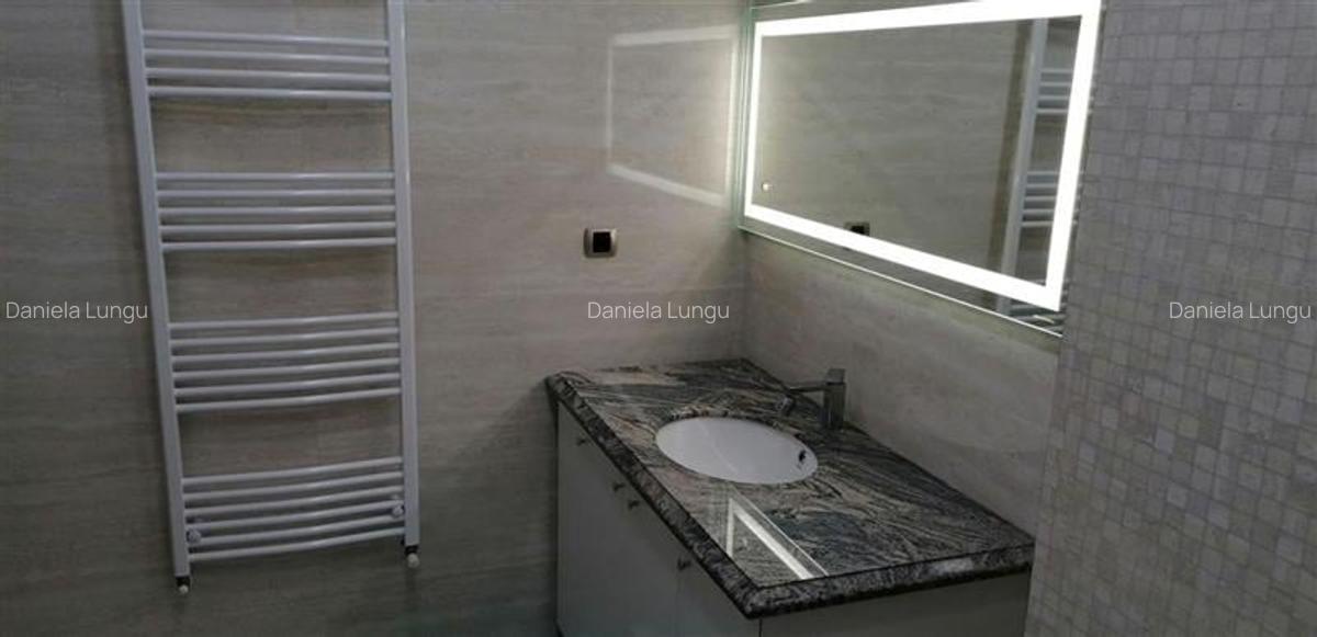 Apartament cu 3 camere decomandat, mobilat în Tractorul - 5