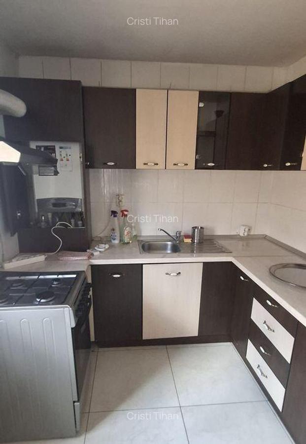 Apartament 3 camere Metrou Aparatorii Patriei - 6