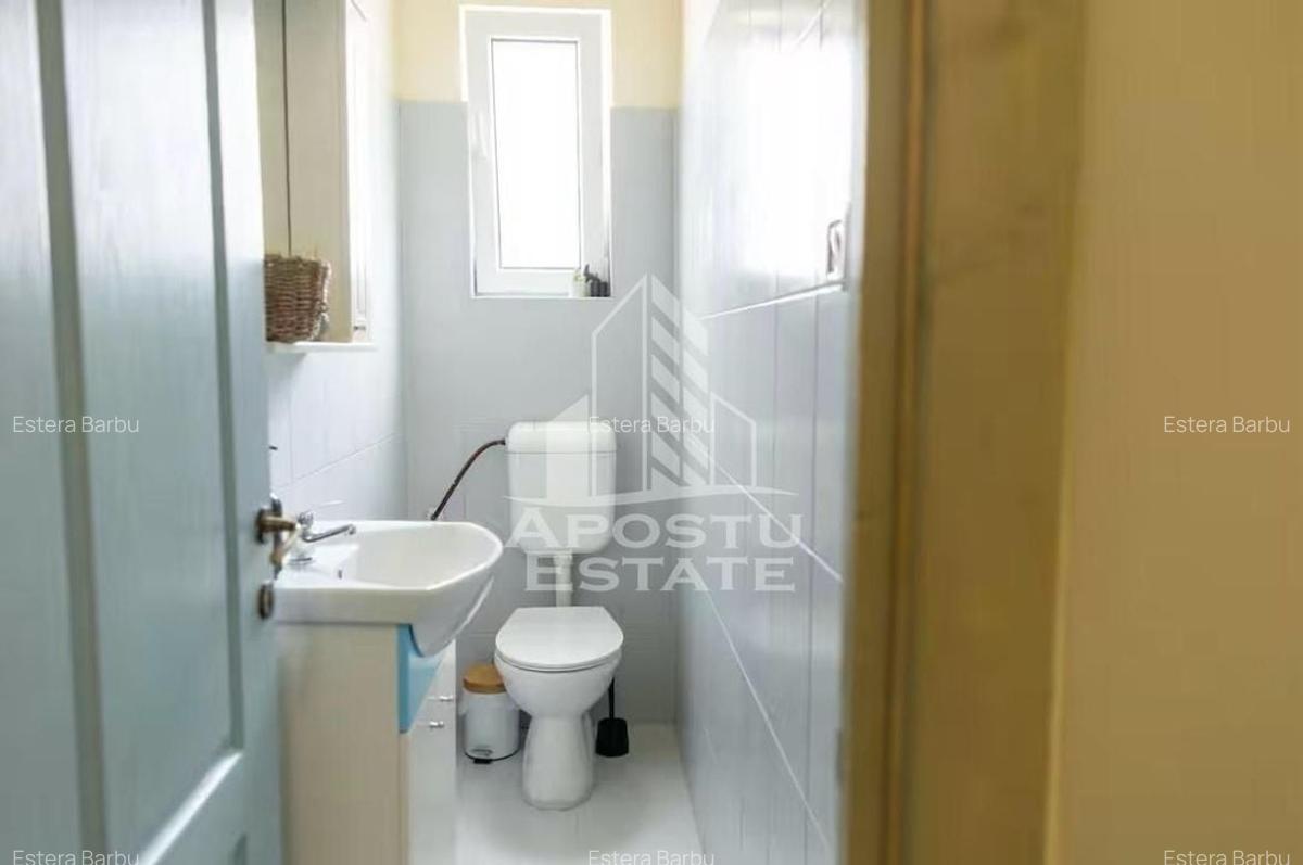 Apartament cu farmec istoric, Piața Victoriei, 63 mp utili , lift - 12