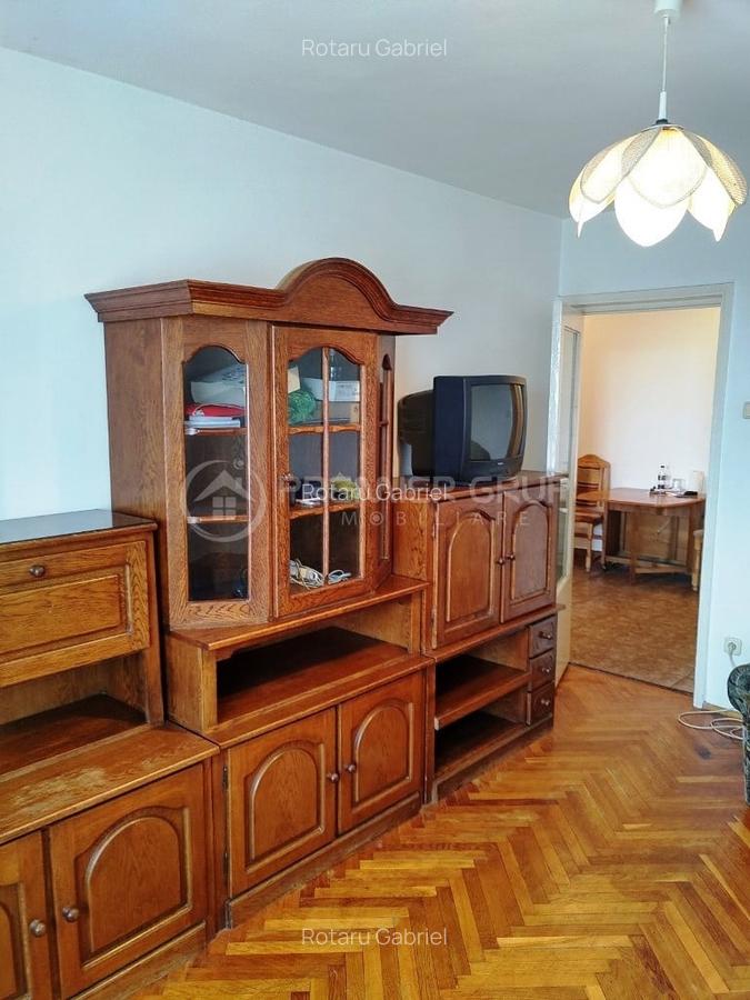 Apartament cu 3 camere în Central - 2