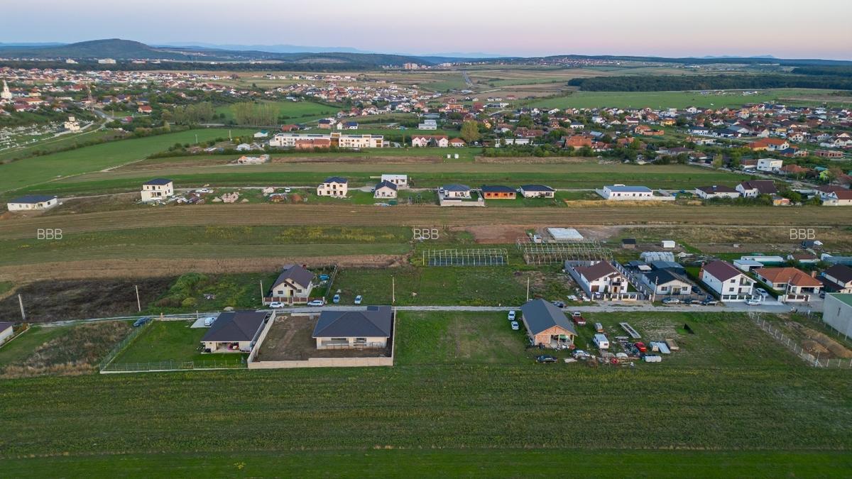 Teren 511mp în Cihei cu PANORAMĂ spre Oradea - UTILITĂȚI, P.U.Z., C.U. - 8 Teren 511mp în Cihei cu PANORAMĂ spre Oradea - UTILITĂȚI, P.U.Z., C.U. - 8