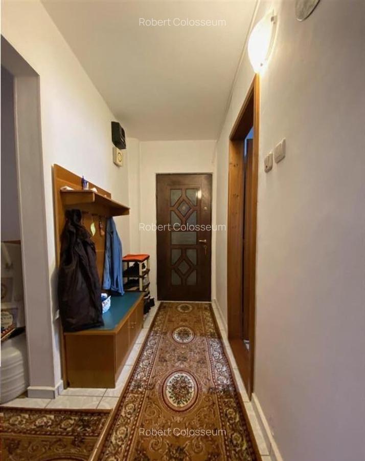 Apartament 4 camere decomandat-Zona Tractorul - 13