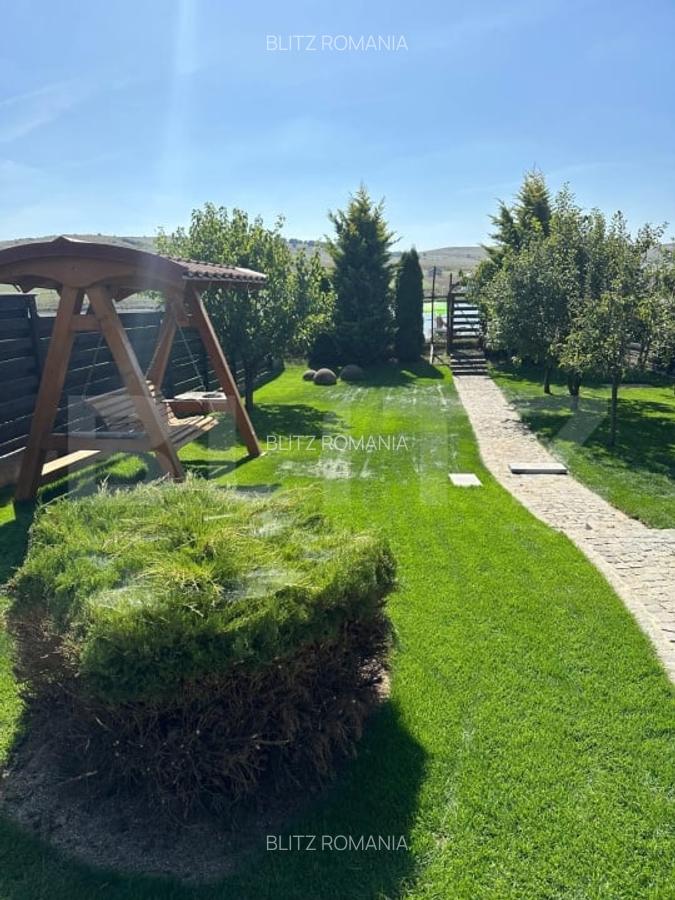 Cabana deosebita in Campenesti - un refugiu modern cu priveliste superba la lac - 4 Cabana deosebita in Campenesti - un refugiu modern cu priveliste superba la lac - 4