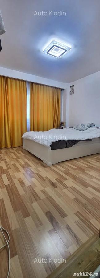 Apartament 4 camere de vanzare - 3
