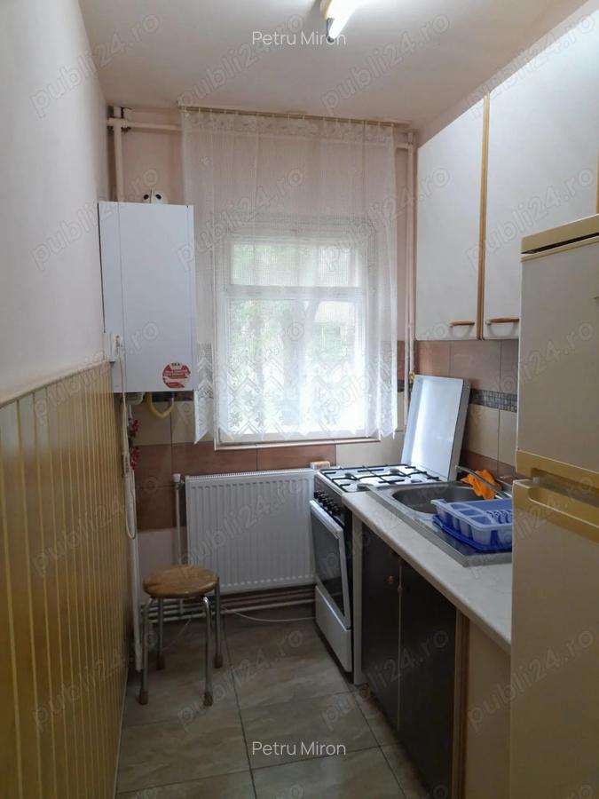 Inchiriez apartament 2 camere - 4
