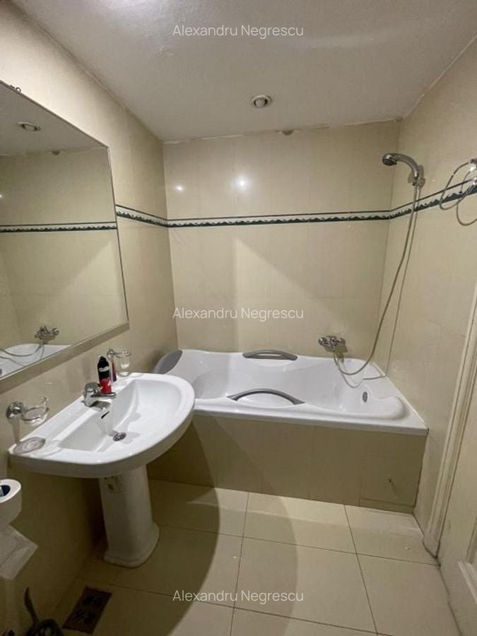 Ultracentral | View spre Piața Victoriei | 100 mp utili | Etaj 3 cu lift - 8