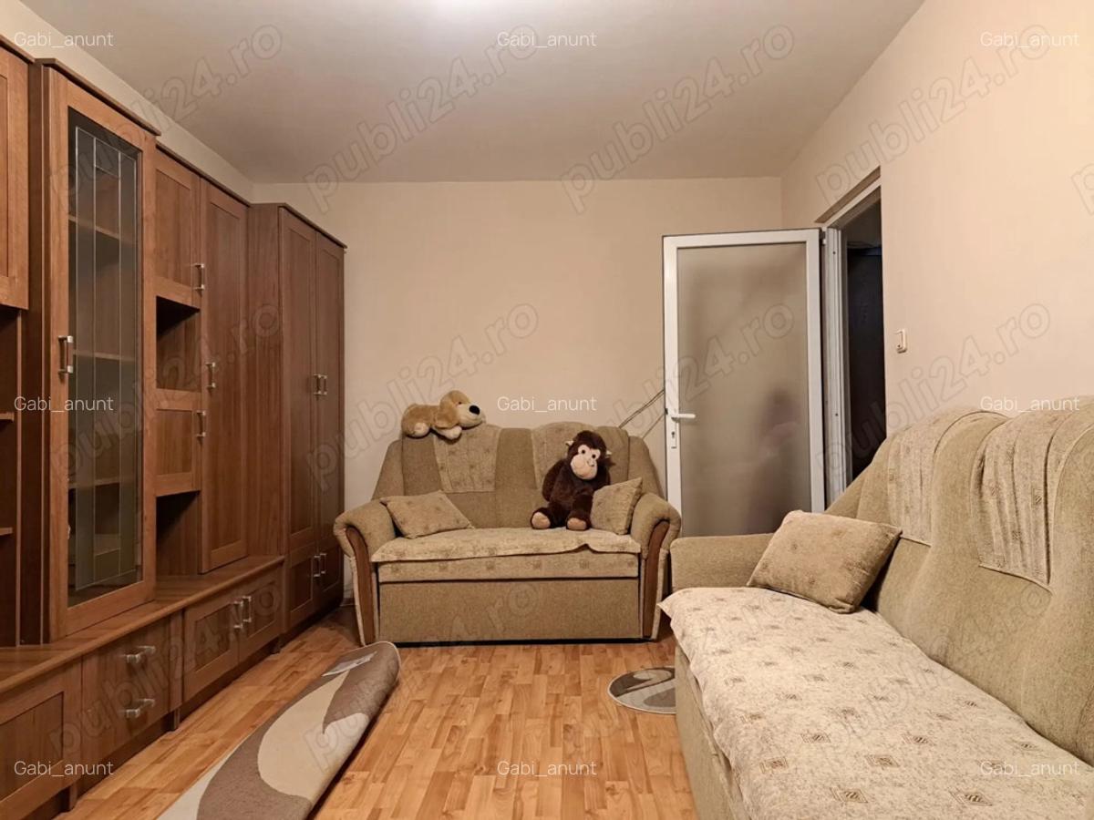 Inchiriez apartament 2 camere decomandat - 9