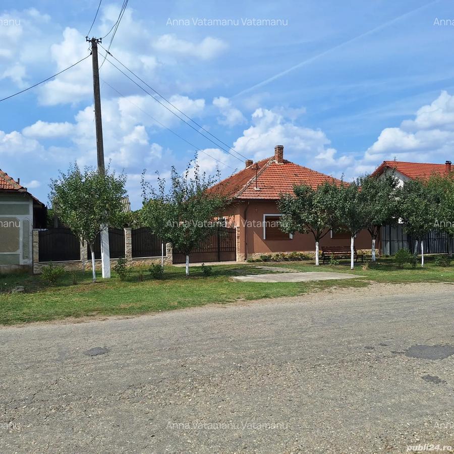 Vand casa caramida an 2000 - 1