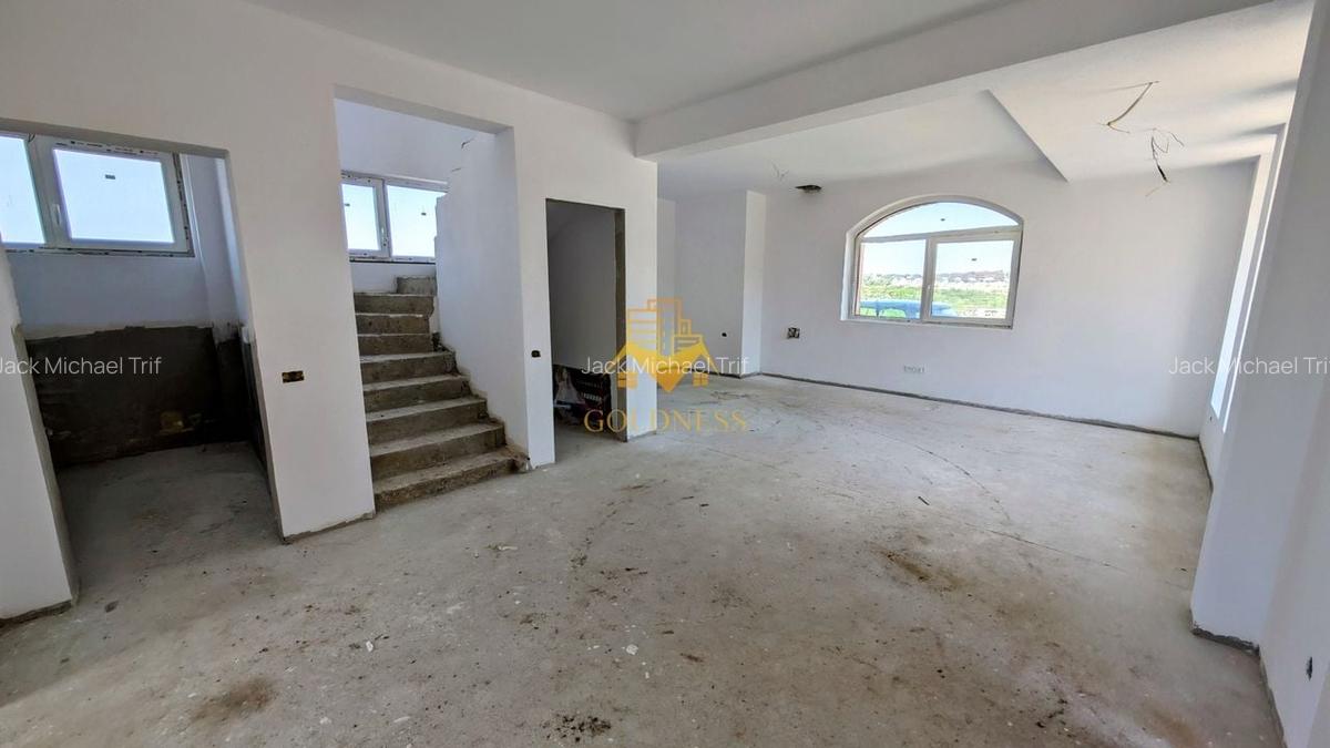 Vila, 4 Camere, Dezmir, Constructie Noua, 450 mp, 4 Bai, 2 Parcari - 1