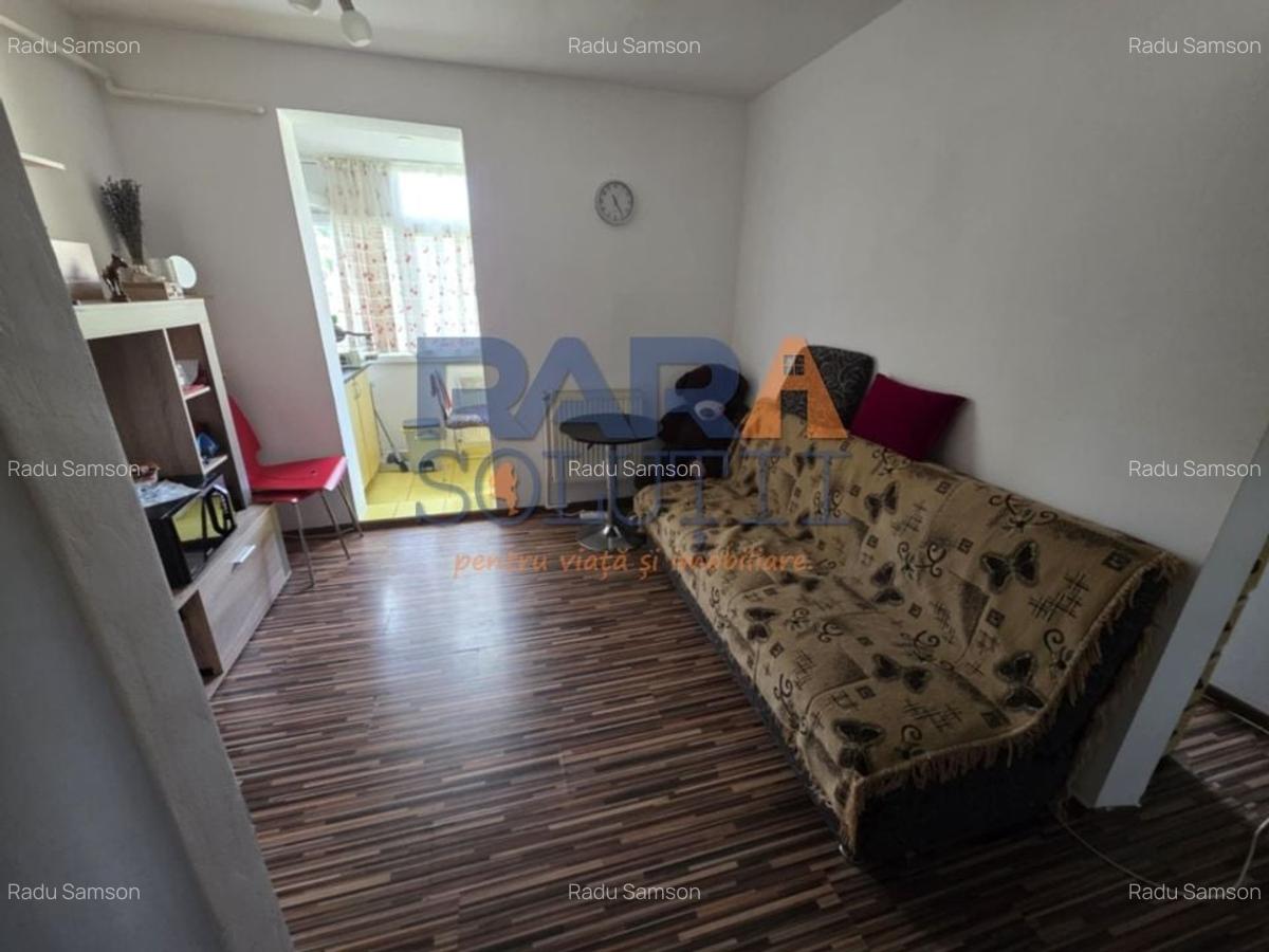 2 camere decomandat, Str. Mihai Eminescu - 3 2 camere decomandat, Str. Mihai Eminescu - 3