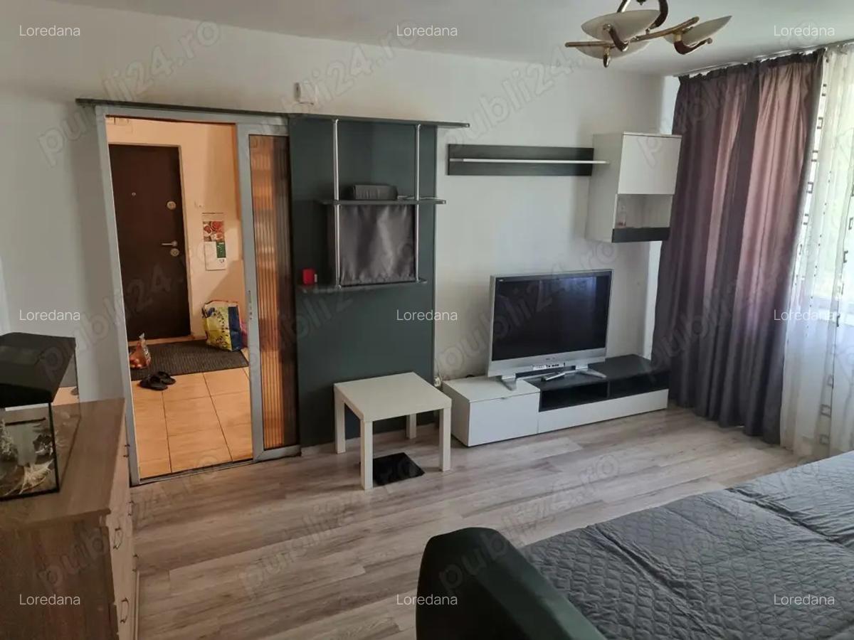 Apartament 3 camere semidecomandat 77000 euro - 3