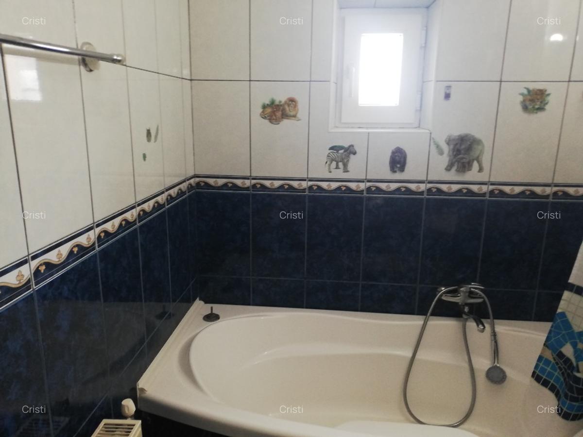 Apartament 2 camere semidecomandate,  zona Narcisa - 2