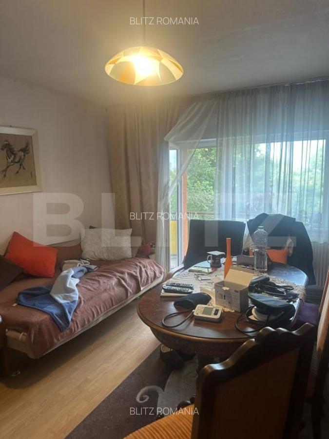 Apartament 4 camere decomandate, 2 bai, 2 balcoane, 80 mp, etaj intermediar - 3