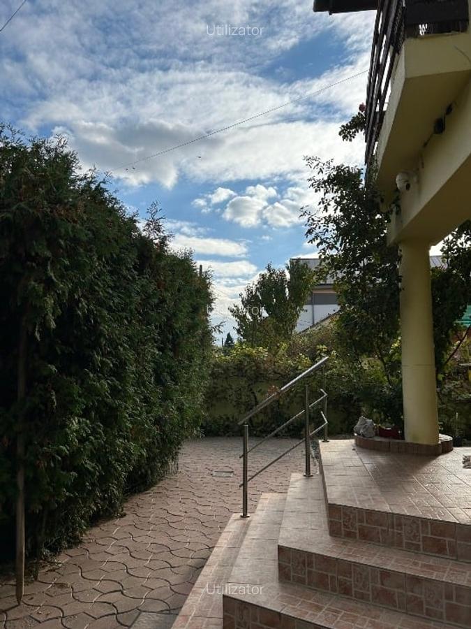 Casă individuală cu etaj, curte generoasă și garaj în Timisoara - 2 Casă individuală cu etaj, curte generoasă și garaj în Timisoara - 2