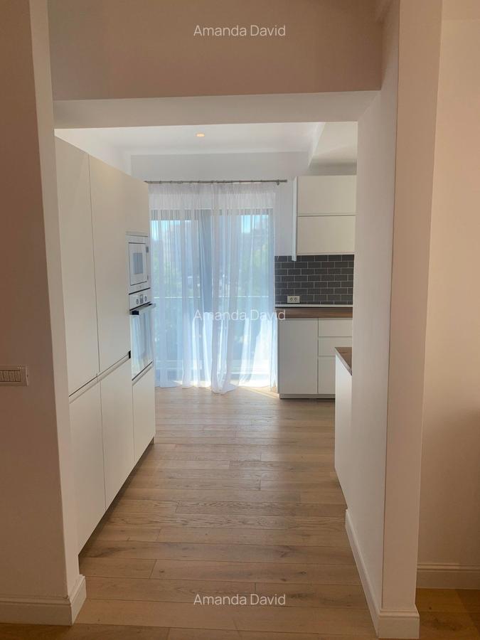 Apartament cu 3 camere semidecomandat în P-ța Victoriei - 5