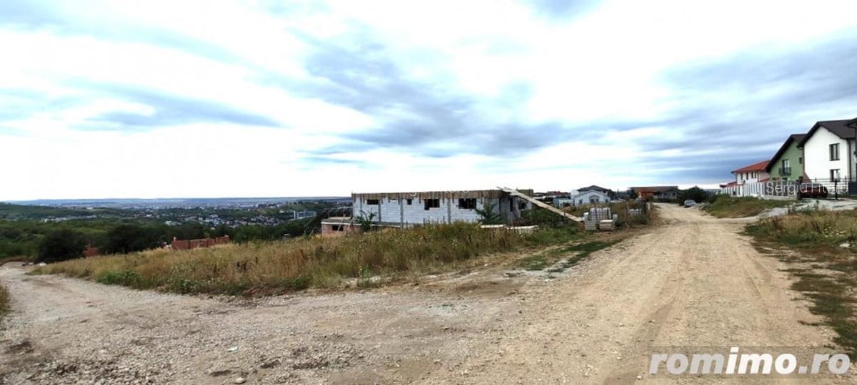 Teren intravilan 1237 mp, strada Colinelor - 4