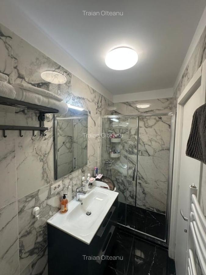 Vand apartament complet mobila, prima linie la plaja, zona Casa del mar - 5