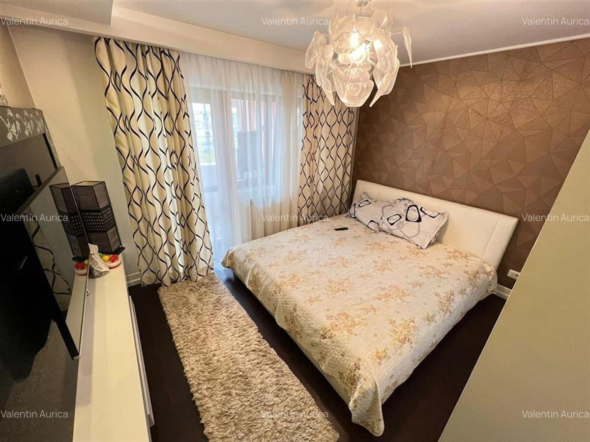 Apartament 3 camere, etaj 2, zona Centrala - Piata - Independentei - 15