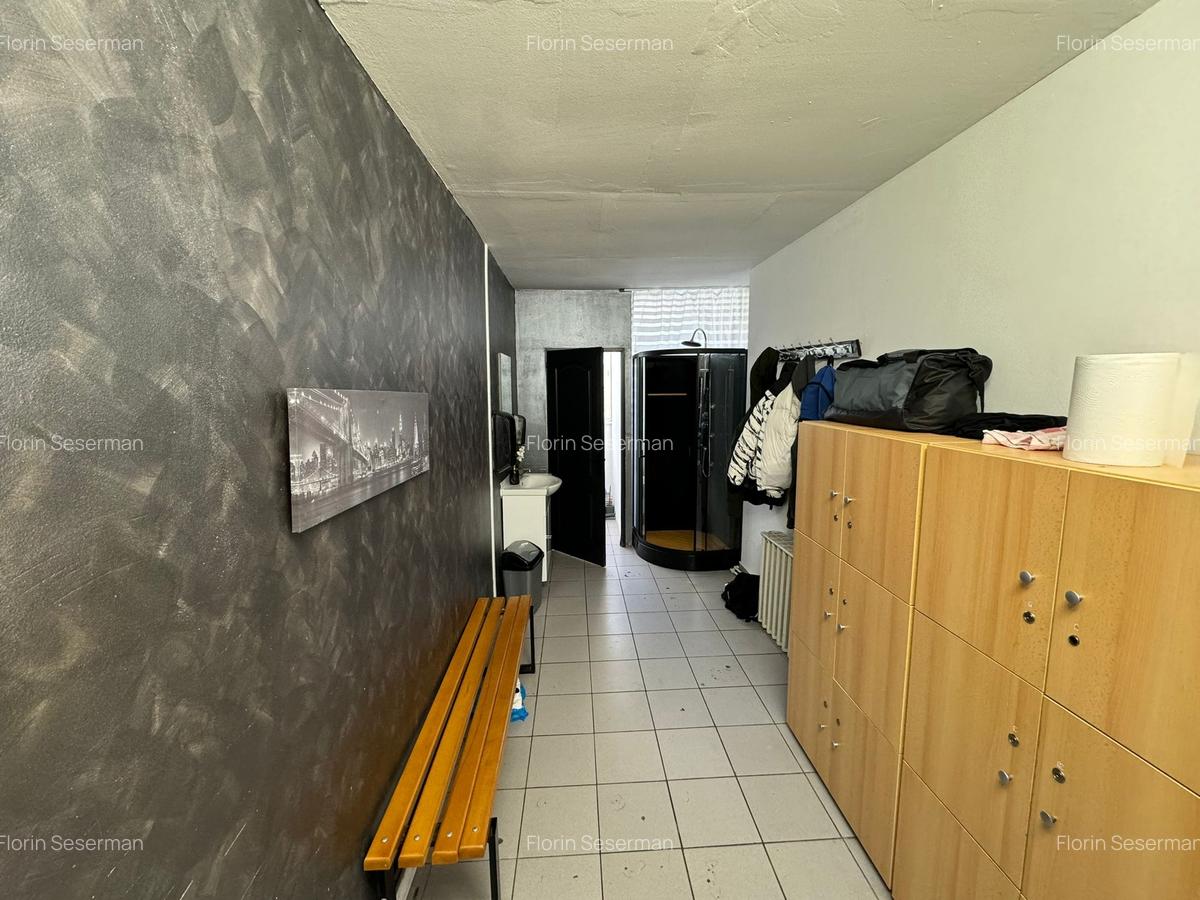 Mega spațiu comercial de vănzare/închiriere în Codlea - 24