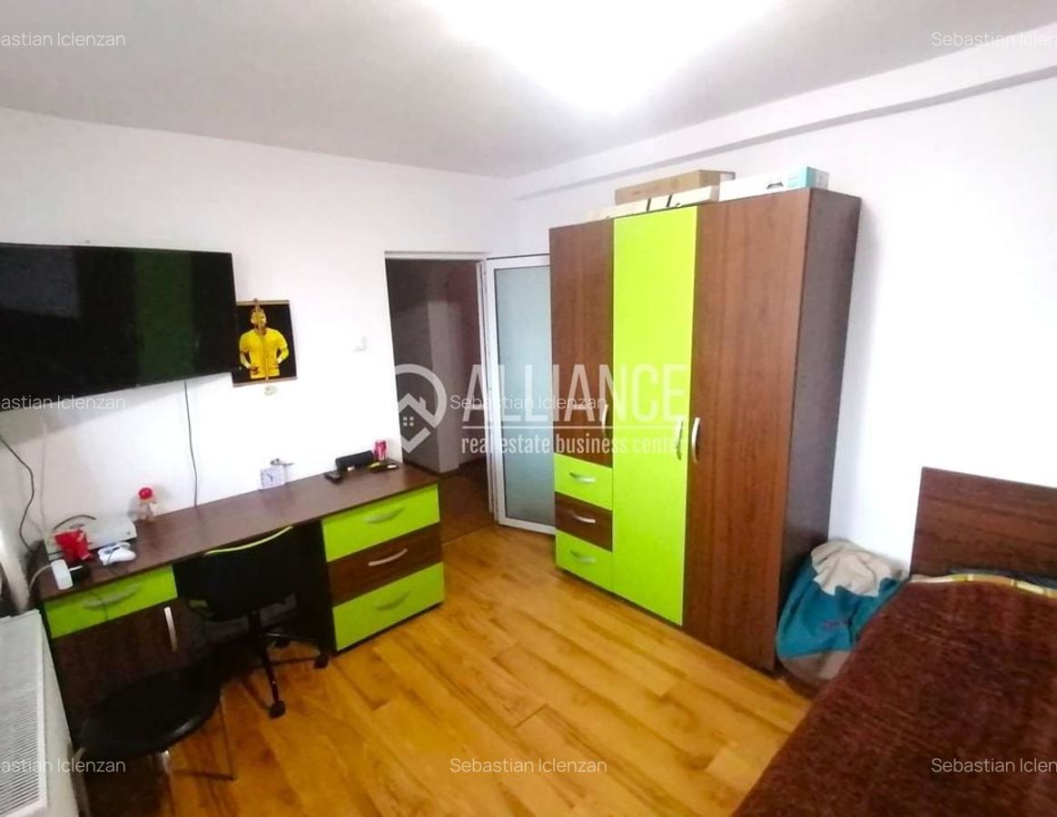 BULEVARDUL FERDINAND (COD 10)- Apartament 3 camere de vanzare - 4