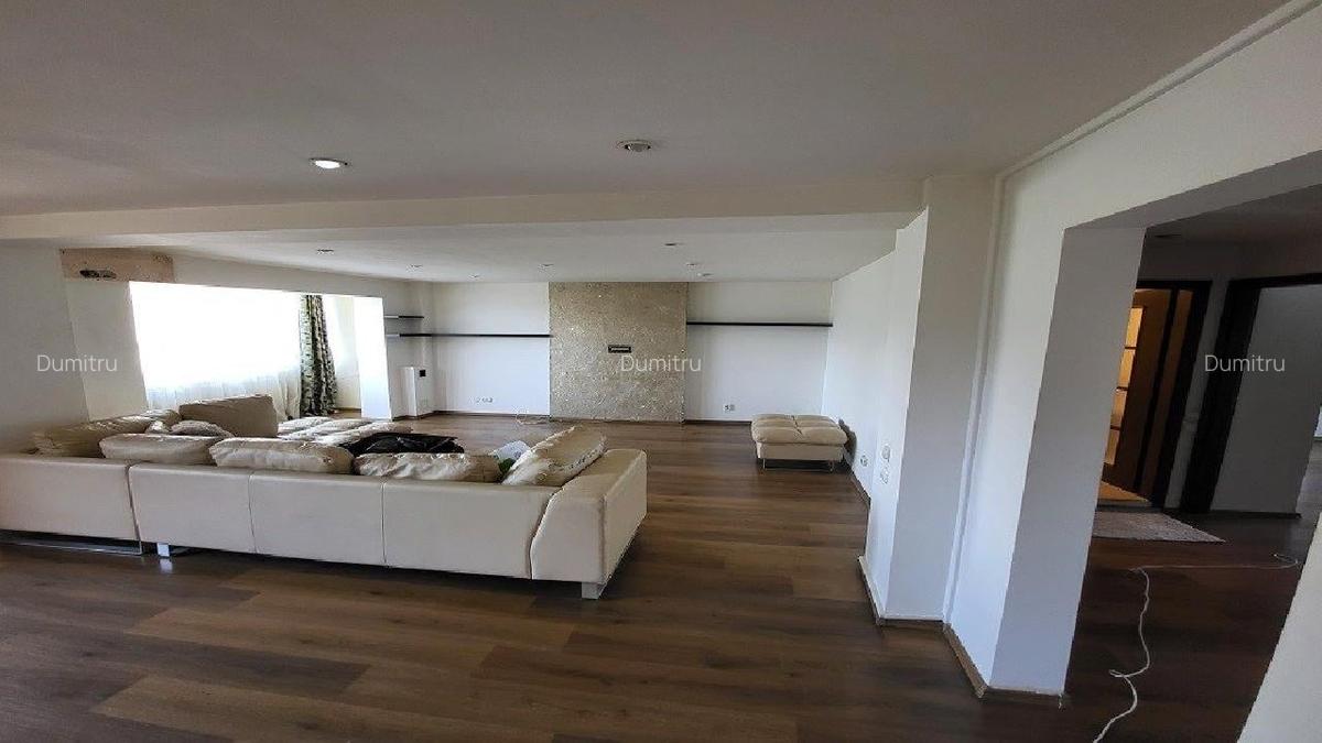 DRISTOR METROU, Apartament cu 3 camere decomandate - 90 mp- etaj 4/4, Strad - 3