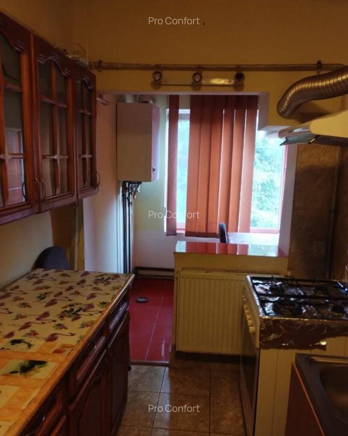 Garsoniera zona Traian etaj 2 in T - 3