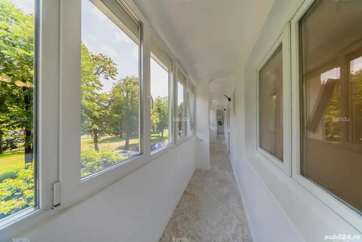 Apartament cu vedere la Bld.Revolutiei, etajul 1, - 4
