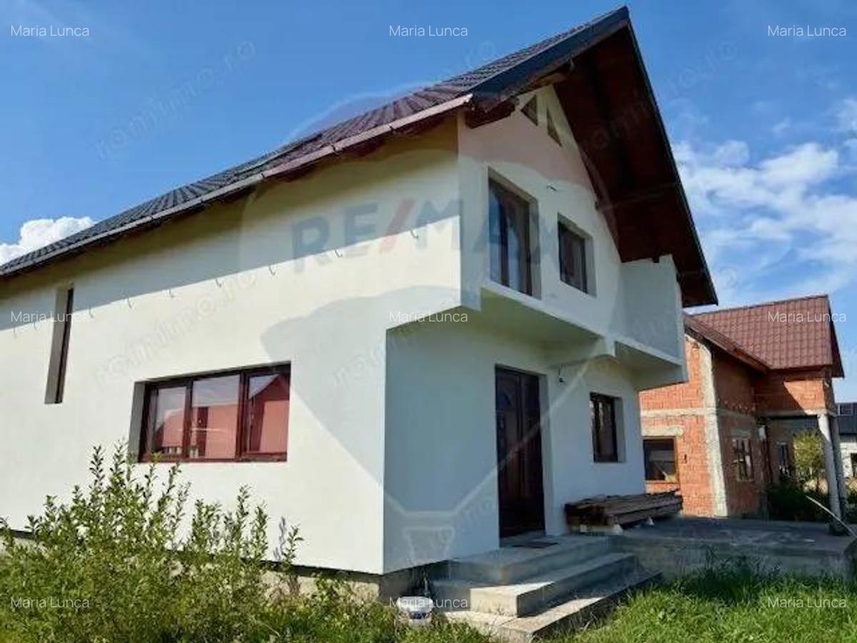 Casa / Vila cu 5 camere de vanzare - 6