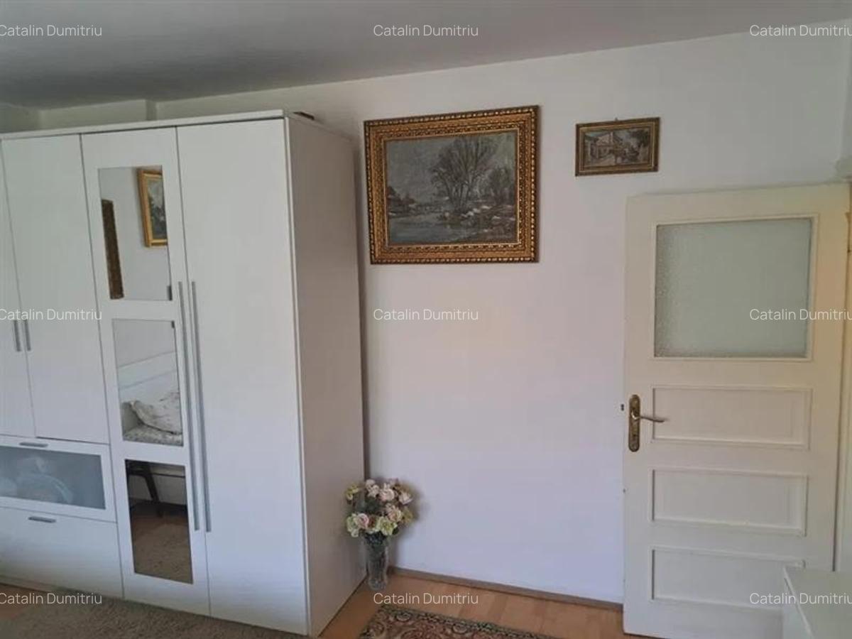 Regim vila, decomandata, cu beci si pod, Tractorul, Brasov - 3