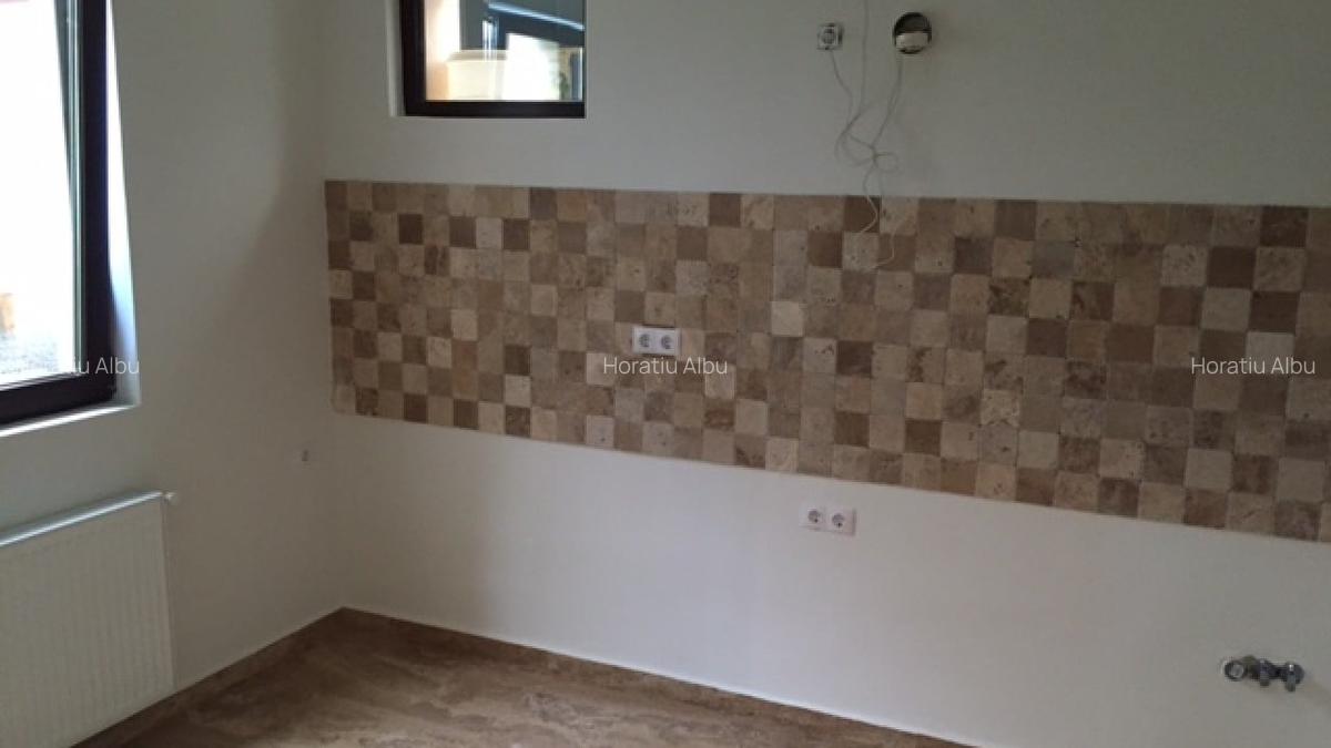Apartament cu 3 camere semidecomandat în Titulescu - 9
