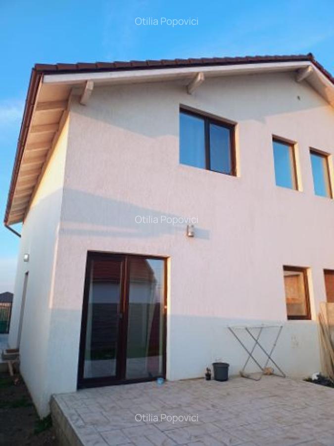 Proprietar vand jumatate de duplex - 2